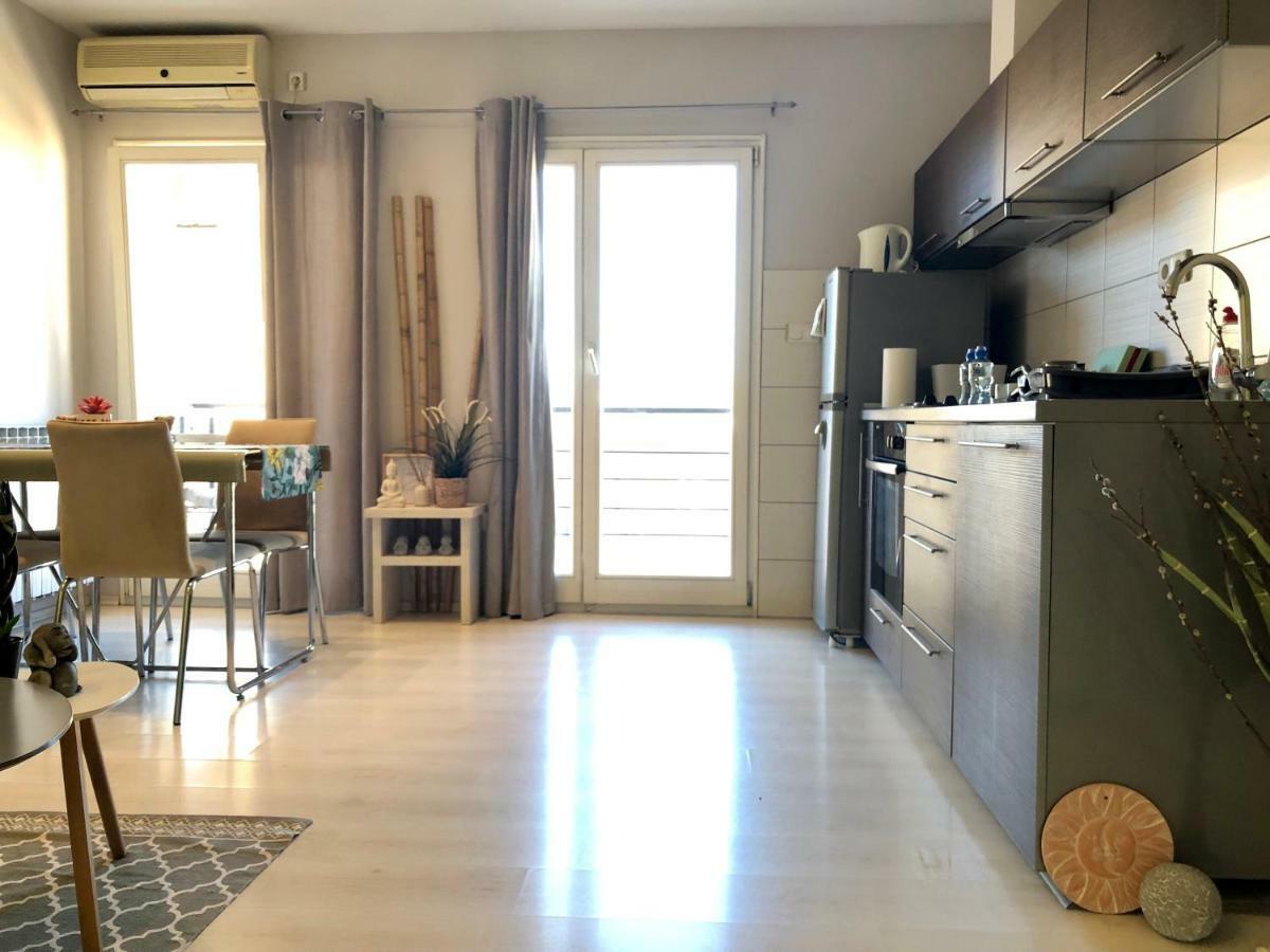 Center Lux Apartments Нови-Сад Экстерьер фото